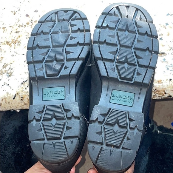 Ralph Lauren Rugged Black Fur-Lined Boots - Picture 13 of 14